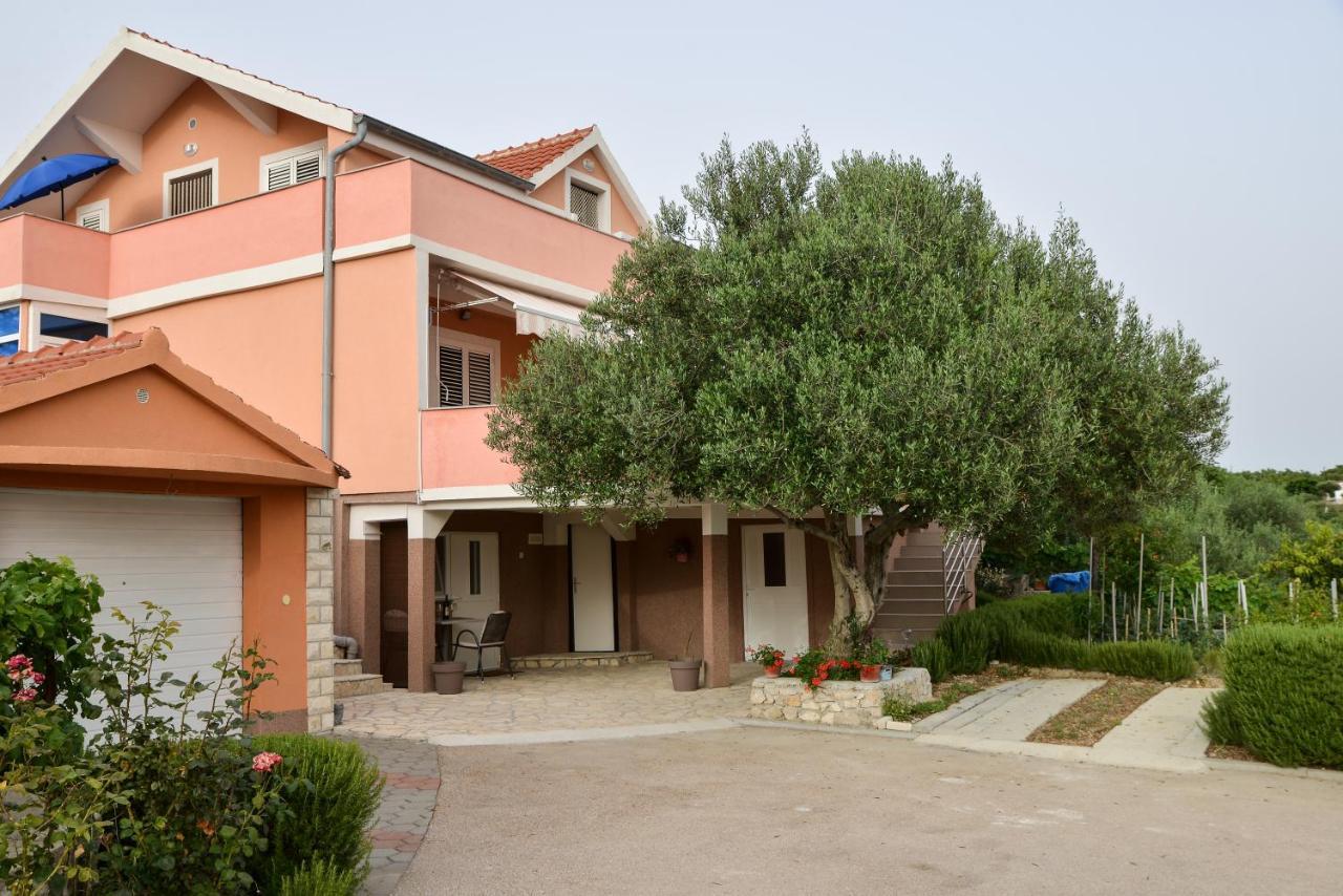 Apartment Olive Jovici  Exterior photo