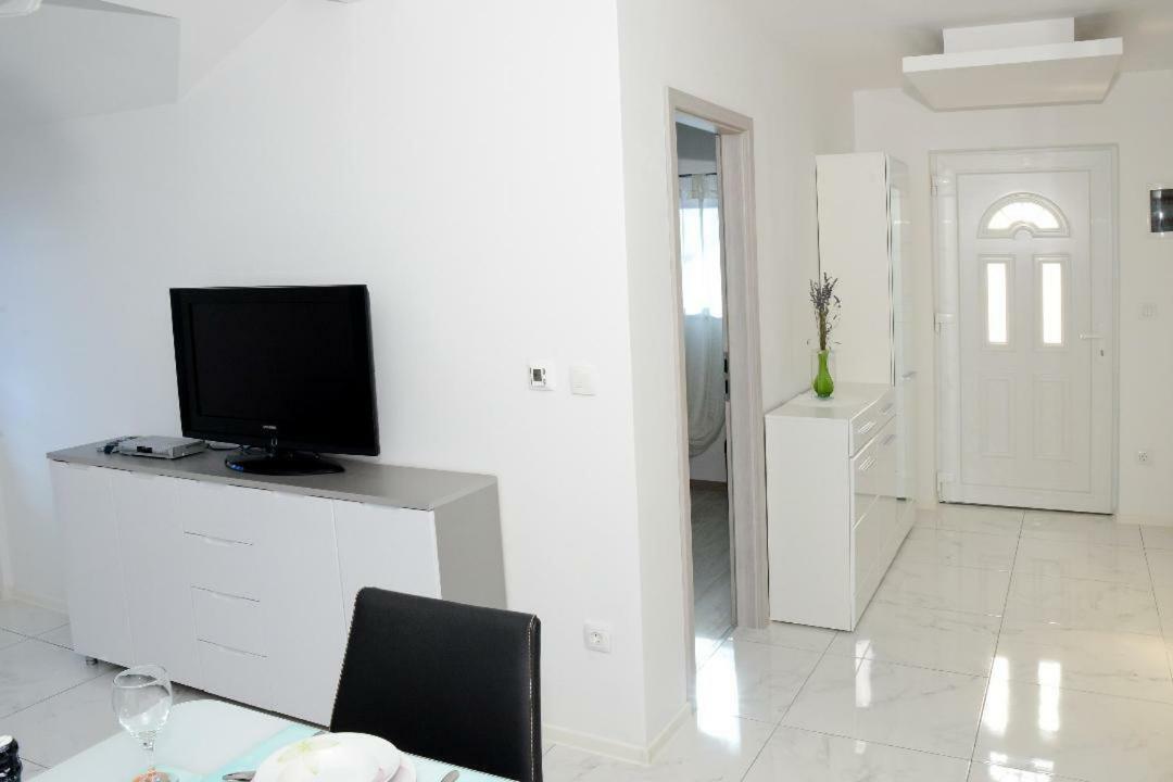 Apartment Olive Jovici  Exterior photo