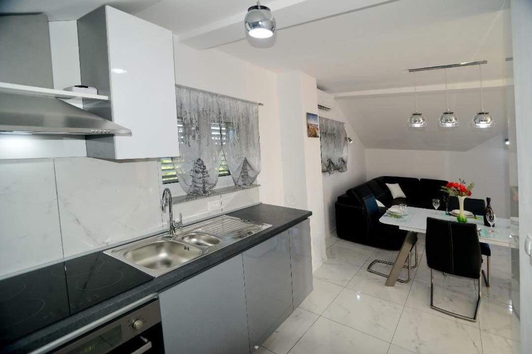 Apartment Olive Jovici  Exterior photo